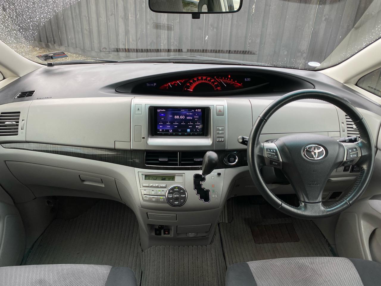 2007 Toyota Estima