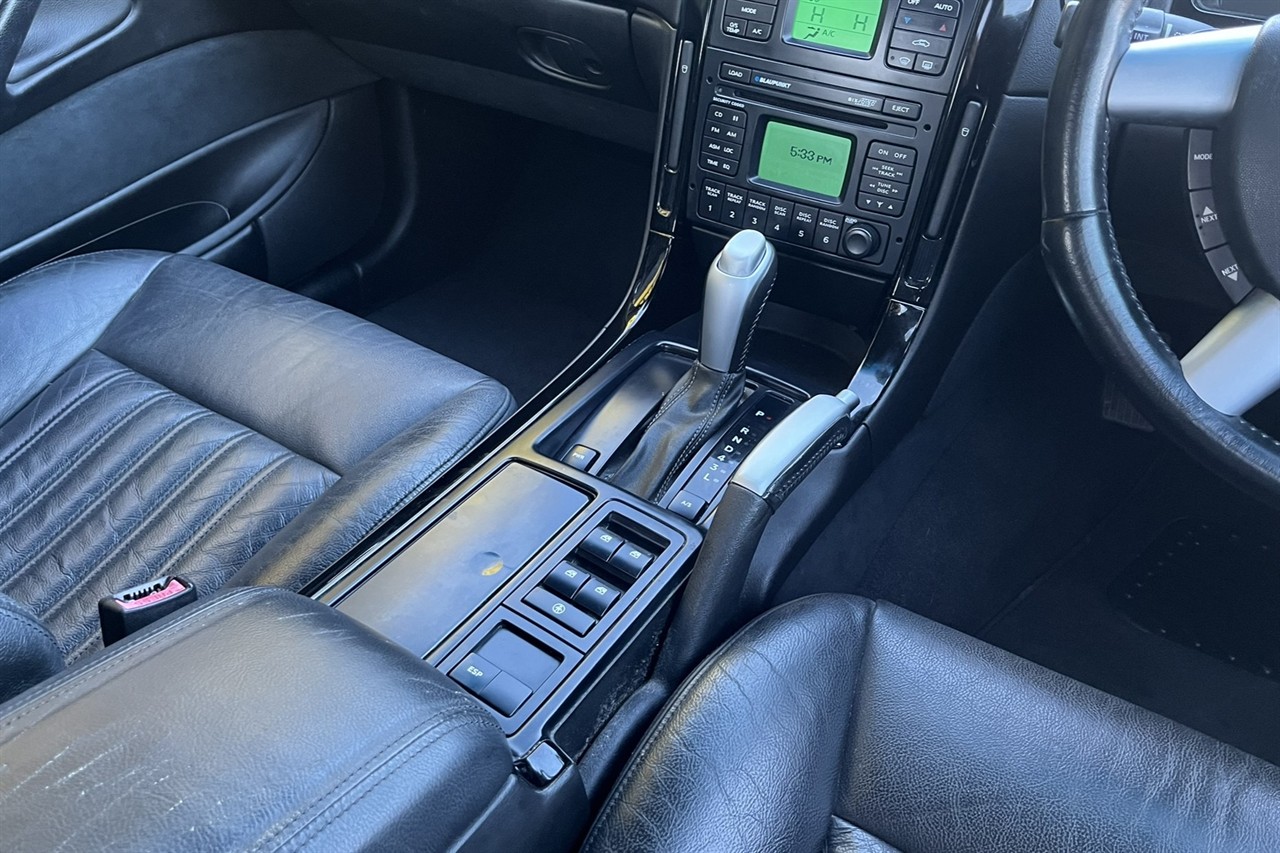 2005 Holden Commodore