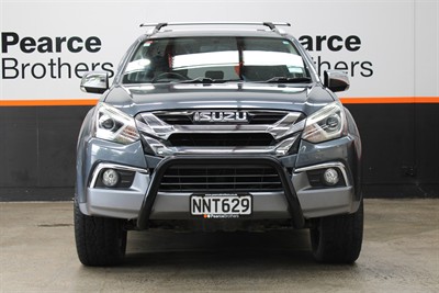 2021 Isuzu Mu-X - Thumbnail