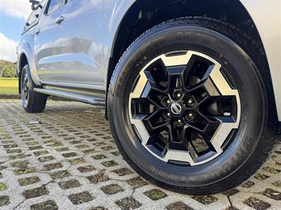 2023 Nissan Navara - Thumbnail