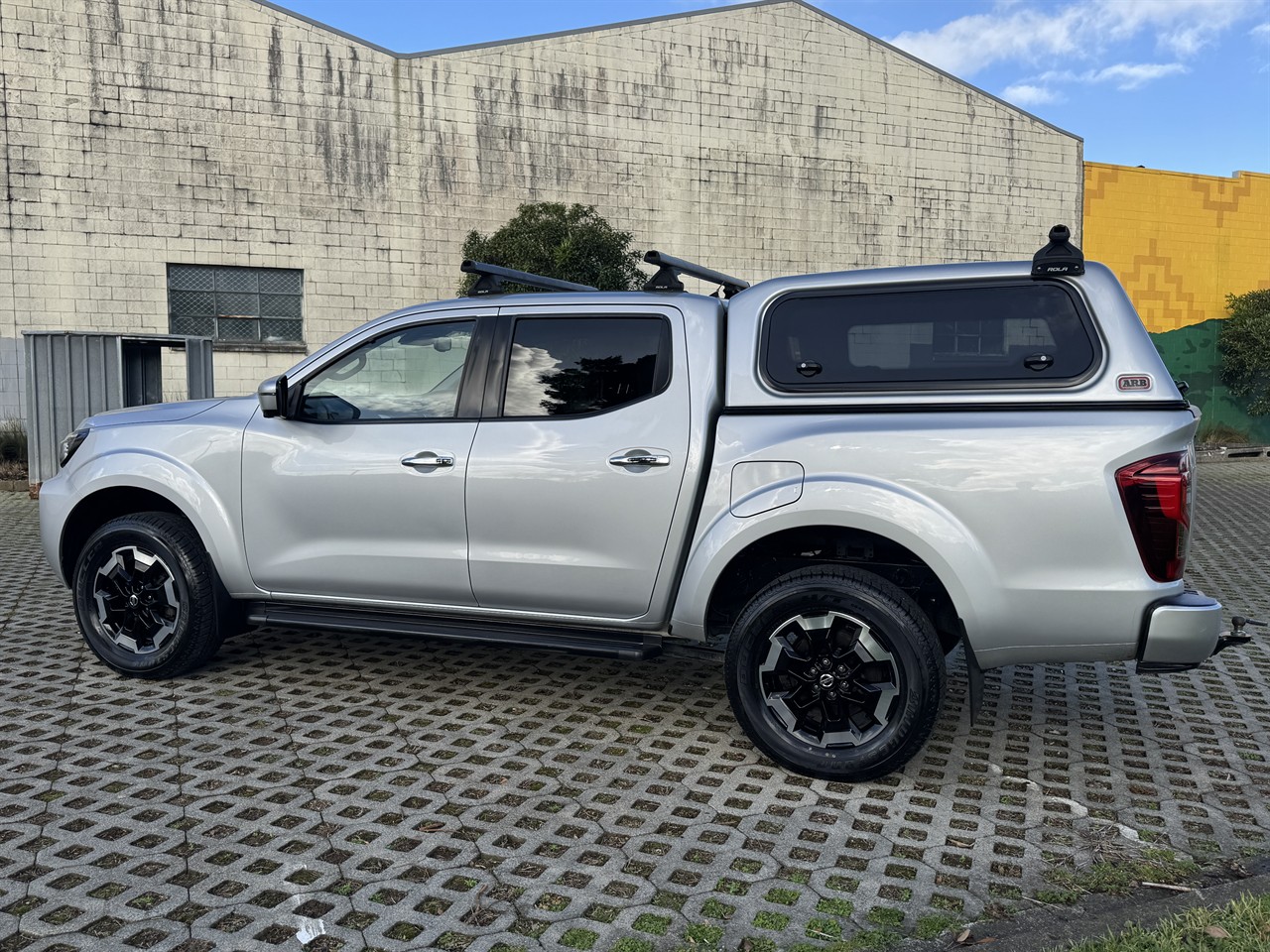 2023 Nissan Navara