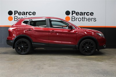 2016 Nissan Qashqai - Thumbnail