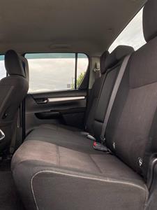 2017 Toyota Hilux - Thumbnail