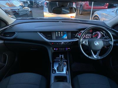 2013 Holden Commodore - Thumbnail