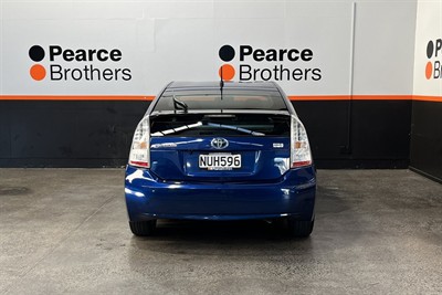 2010 Toyota PRIUS - Thumbnail