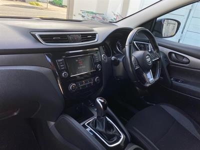 2021 Nissan QASHQAI - Thumbnail
