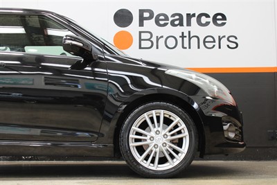 2014 Suzuki Swift - Thumbnail