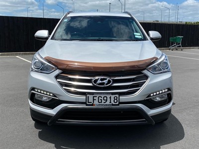 2017 Hyundai SANTA FE - Thumbnail