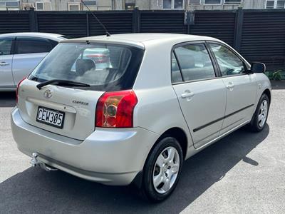 2004 Toyota Corolla - Thumbnail