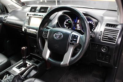 2017 Toyota Landcruiser Prado - Thumbnail