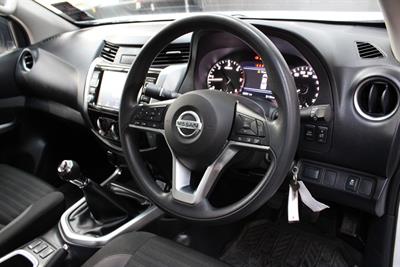 2022 Nissan Navara - Thumbnail