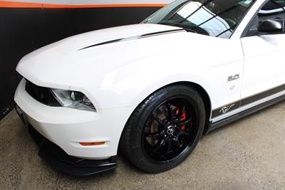 2012 Ford Mustang - Thumbnail