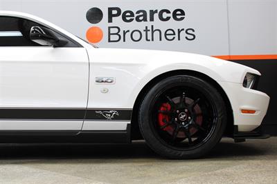 2012 Ford Mustang - Thumbnail