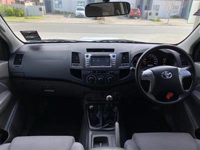 2015 Toyota Hilux - Thumbnail