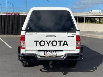 2015 Toyota Hilux - Thumbnail
