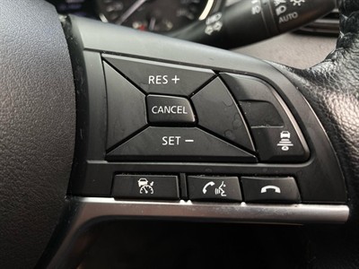 2020 Nissan X-Trail - Thumbnail