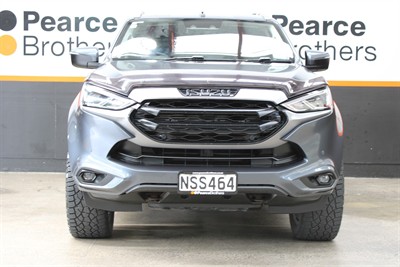 2021 Isuzu Mu-X - Thumbnail