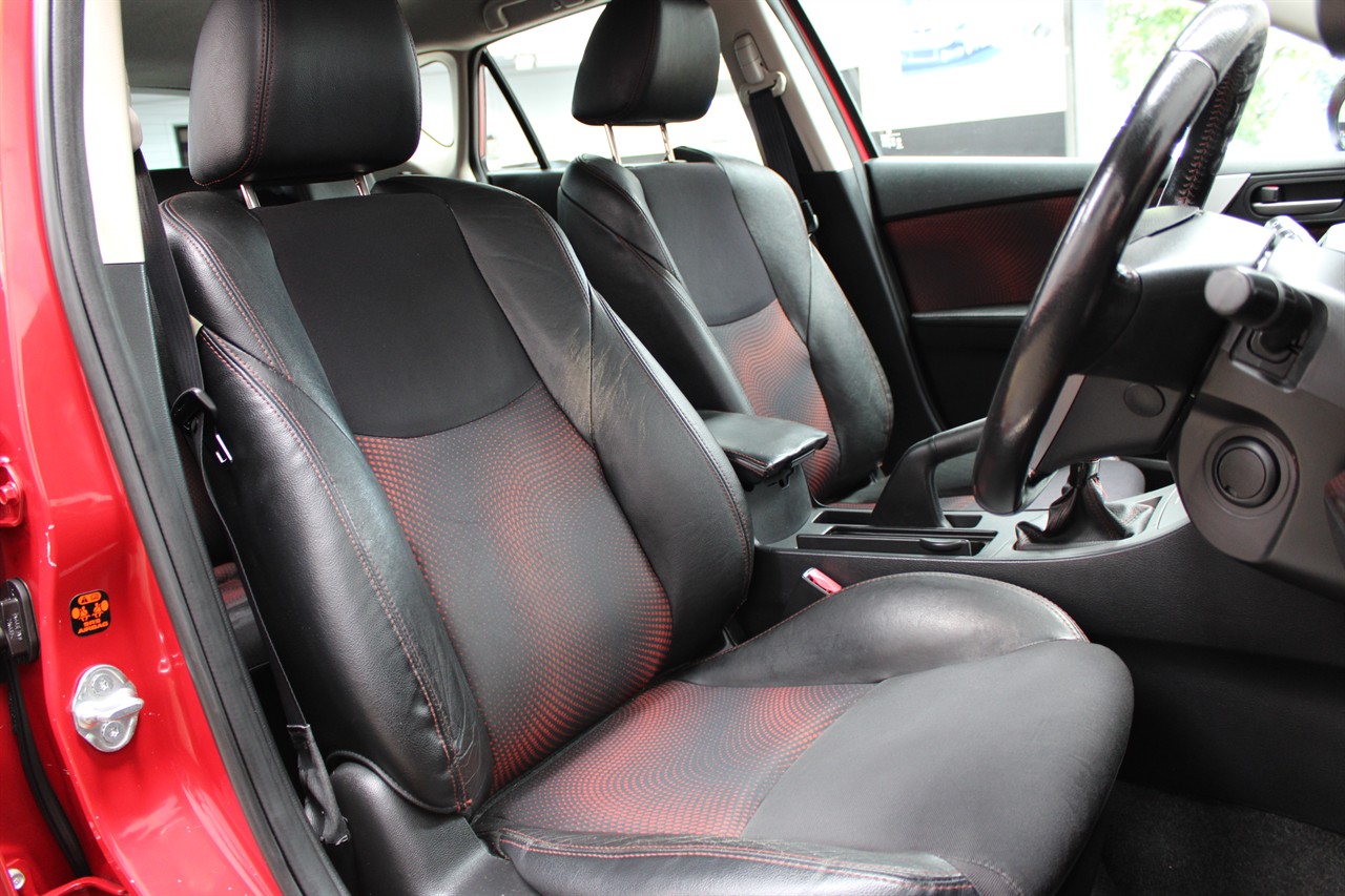 2010 Mazda Axela
