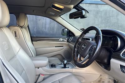 2016 Jeep Grand Cherokee - Thumbnail