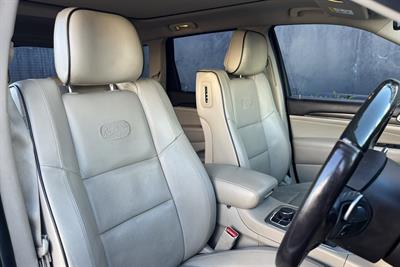2016 Jeep Grand Cherokee - Thumbnail