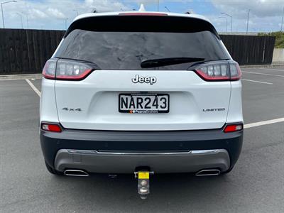 2020 Jeep Cherokee - Thumbnail