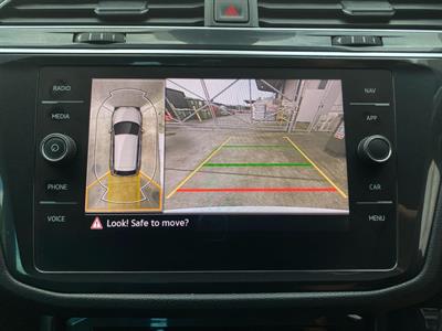 2021 Volkswagen Tiguan - Thumbnail