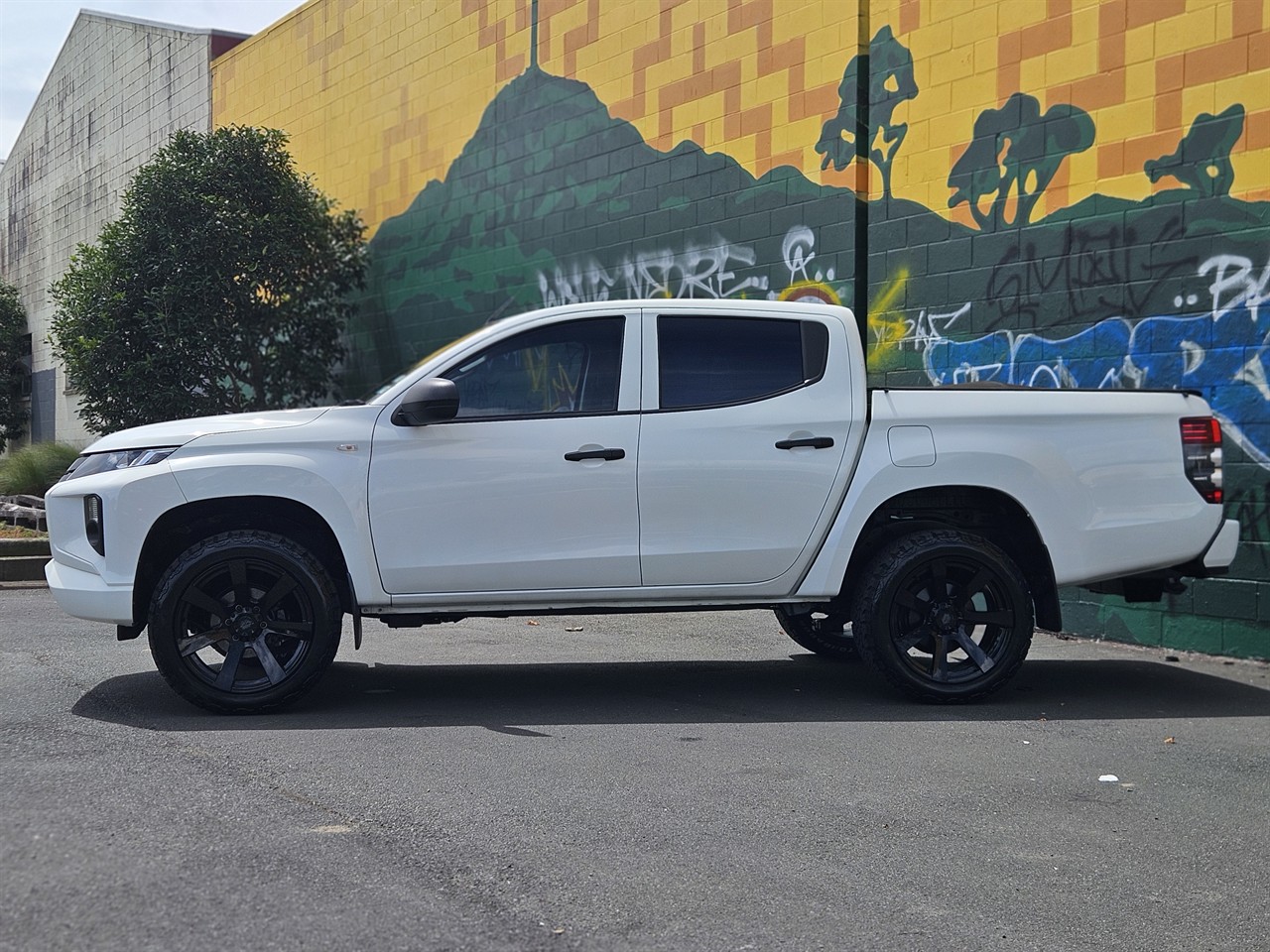 2020 Mitsubishi Triton