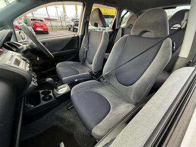 2005 Honda FIT - Thumbnail