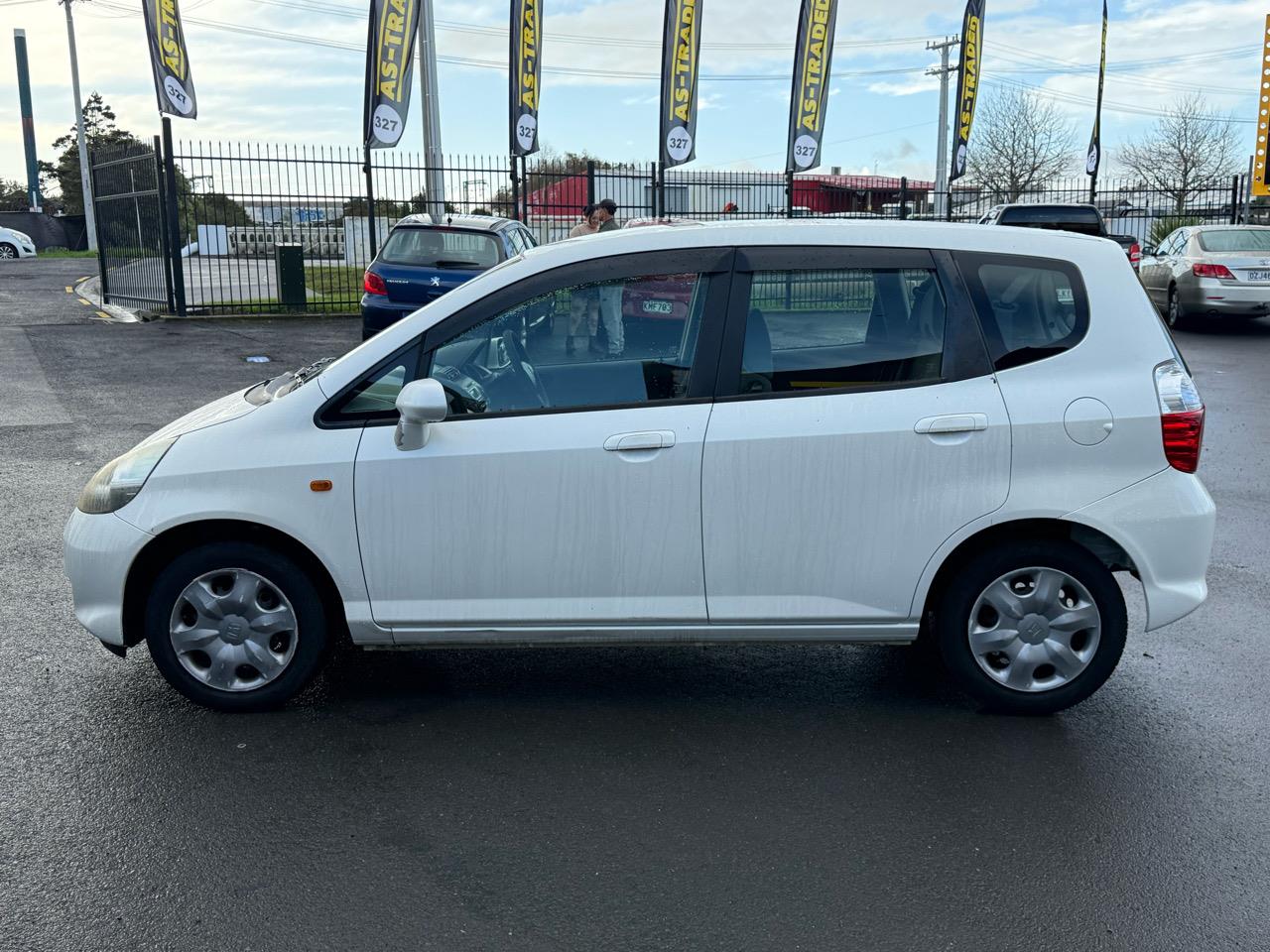 2005 Honda FIT
