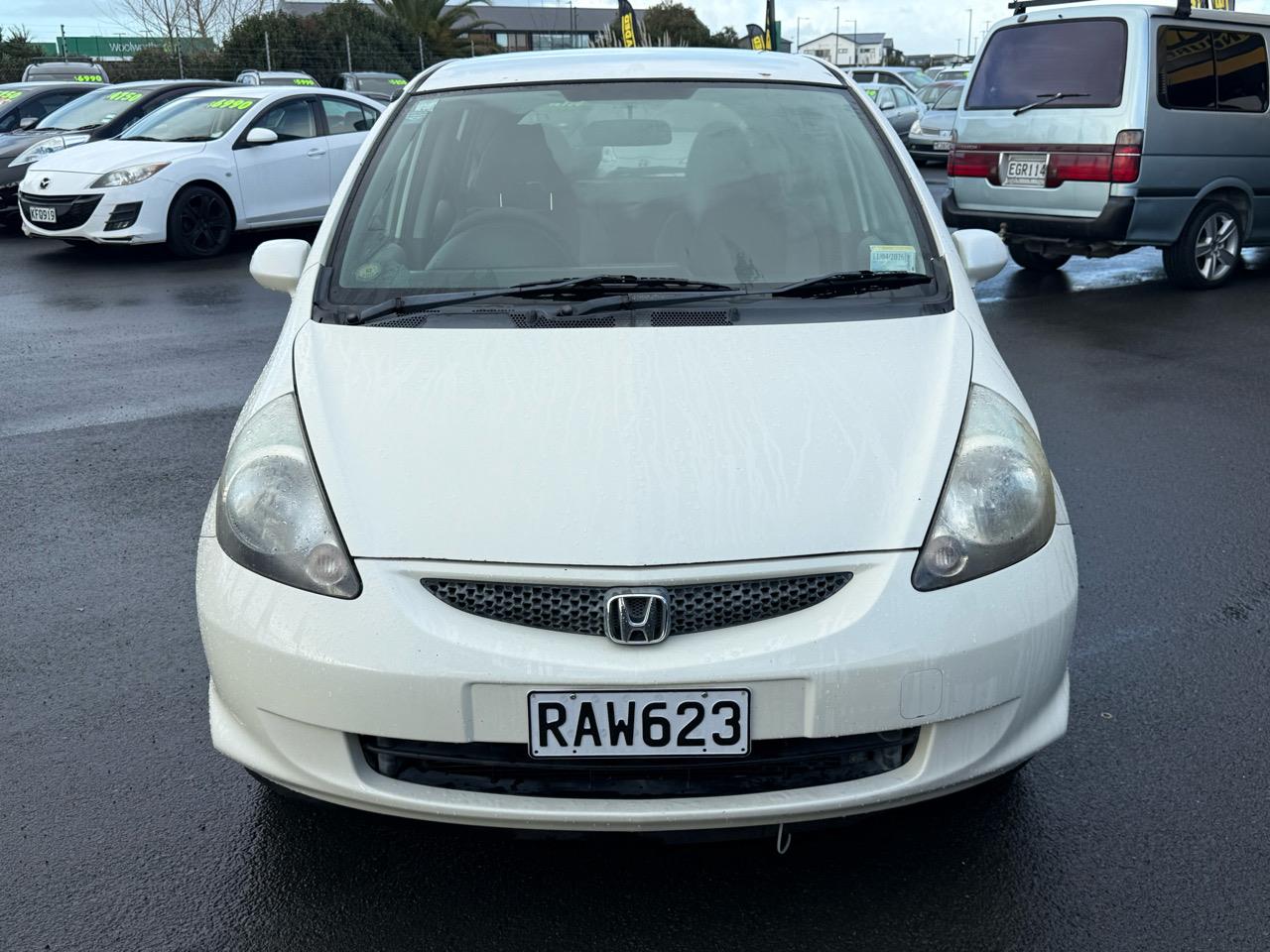 2005 Honda FIT