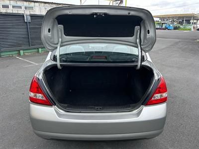 2006 Nissan Tiida - Thumbnail