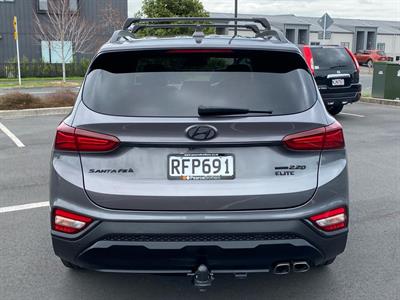 2019 Hyundai SANTA FE - Thumbnail