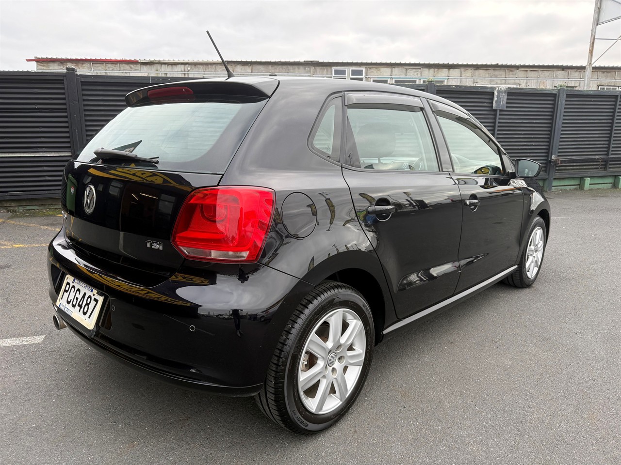 2011 Volkswagen POLO