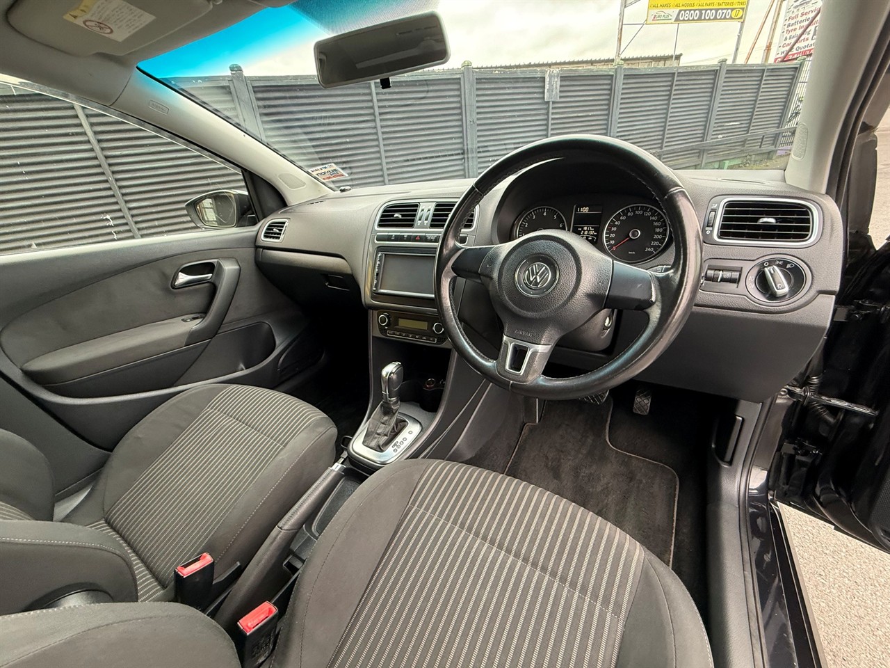 2011 Volkswagen POLO