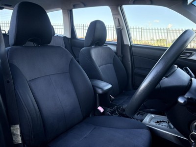 2011 Subaru FORESTER - Thumbnail