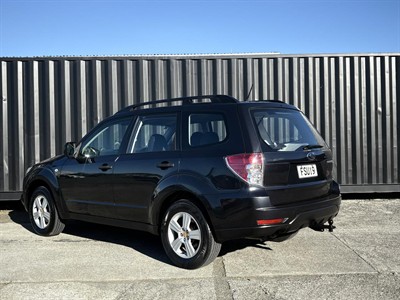 2011 Subaru FORESTER - Thumbnail