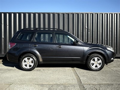 2011 Subaru FORESTER - Thumbnail
