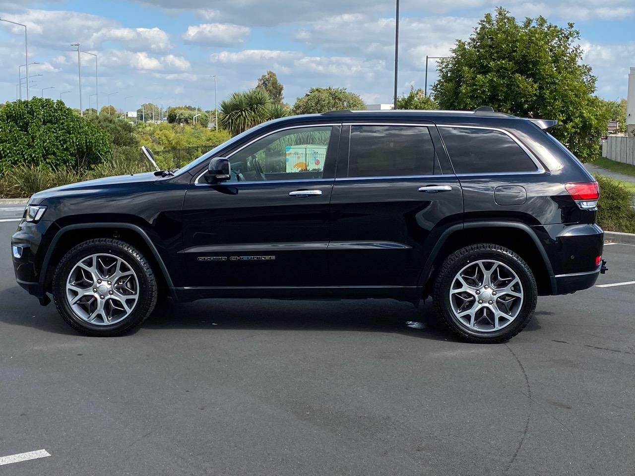 2020 Jeep GRAND CHEROKEE