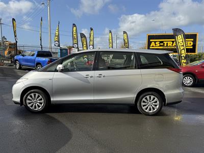 2012 Toyota Estima - Thumbnail
