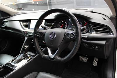 2019 Holden Commodore - Thumbnail