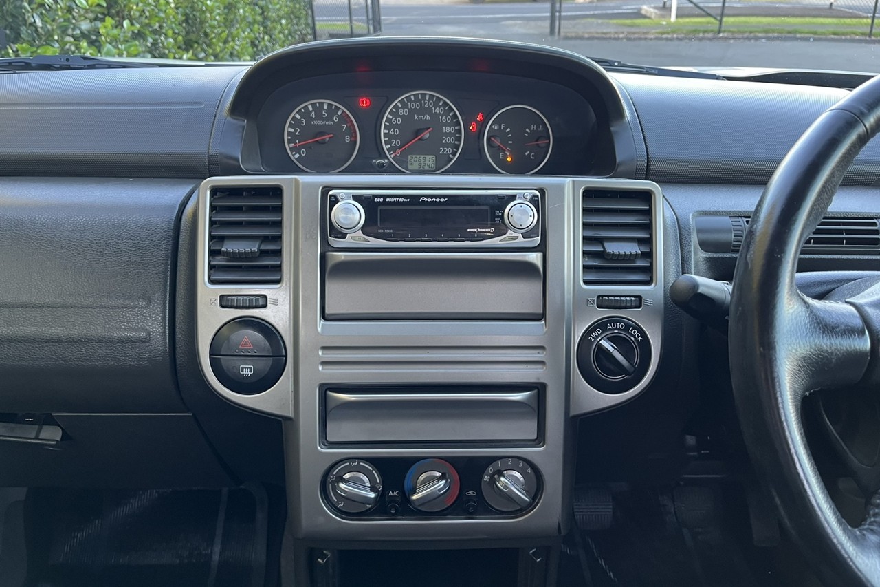 2004 Nissan X-Trail