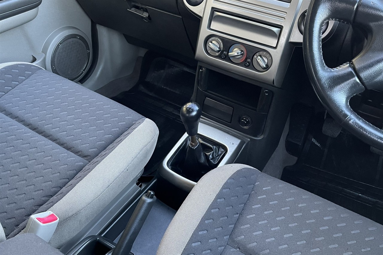 2004 Nissan X-Trail