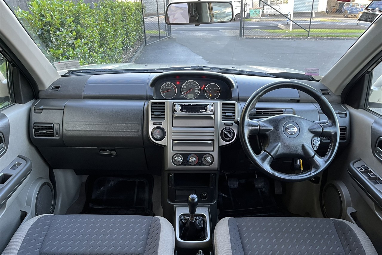 2004 Nissan X-Trail