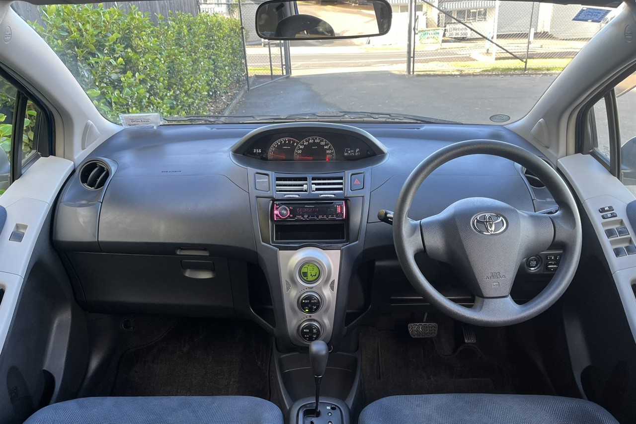2007 Toyota Vitz