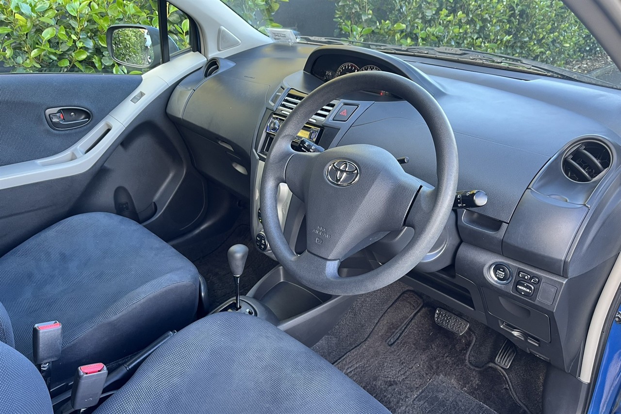 2007 Toyota Vitz