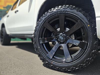 2020 Mitsubishi Triton - Thumbnail