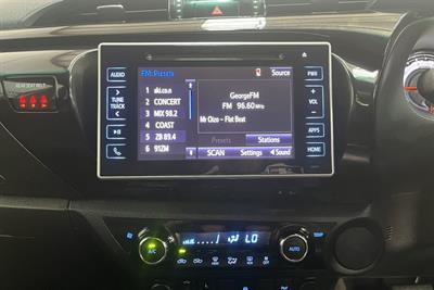 2018 Toyota Hilux - Thumbnail