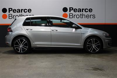 2016 Volkswagen GOLF - Thumbnail