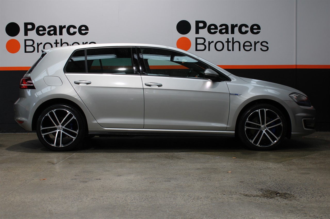 2016 Volkswagen GOLF