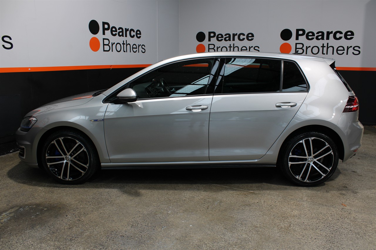 2016 Volkswagen GOLF